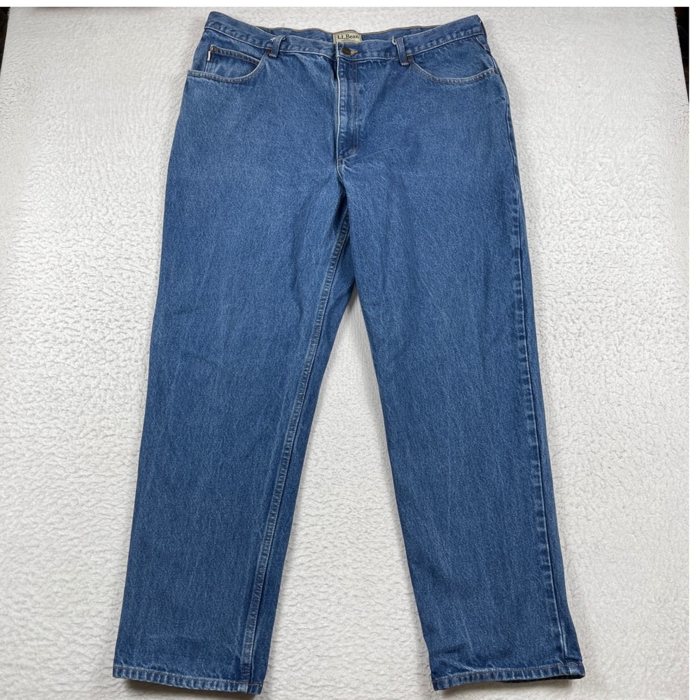 L.L. Bean Natural Fit Jeans Mens 42x32 Blue Straight Leg Denim Outdoors Casual